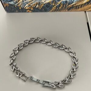 Silver colour Leaf Bracelet